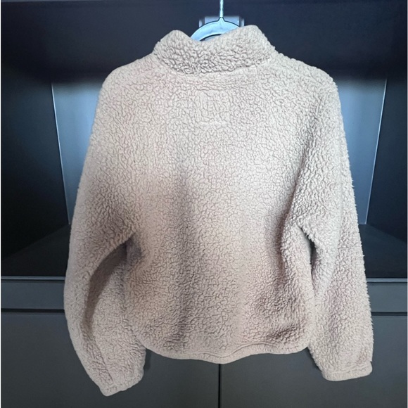 hollister teddy zip up - Picture 3 of 3